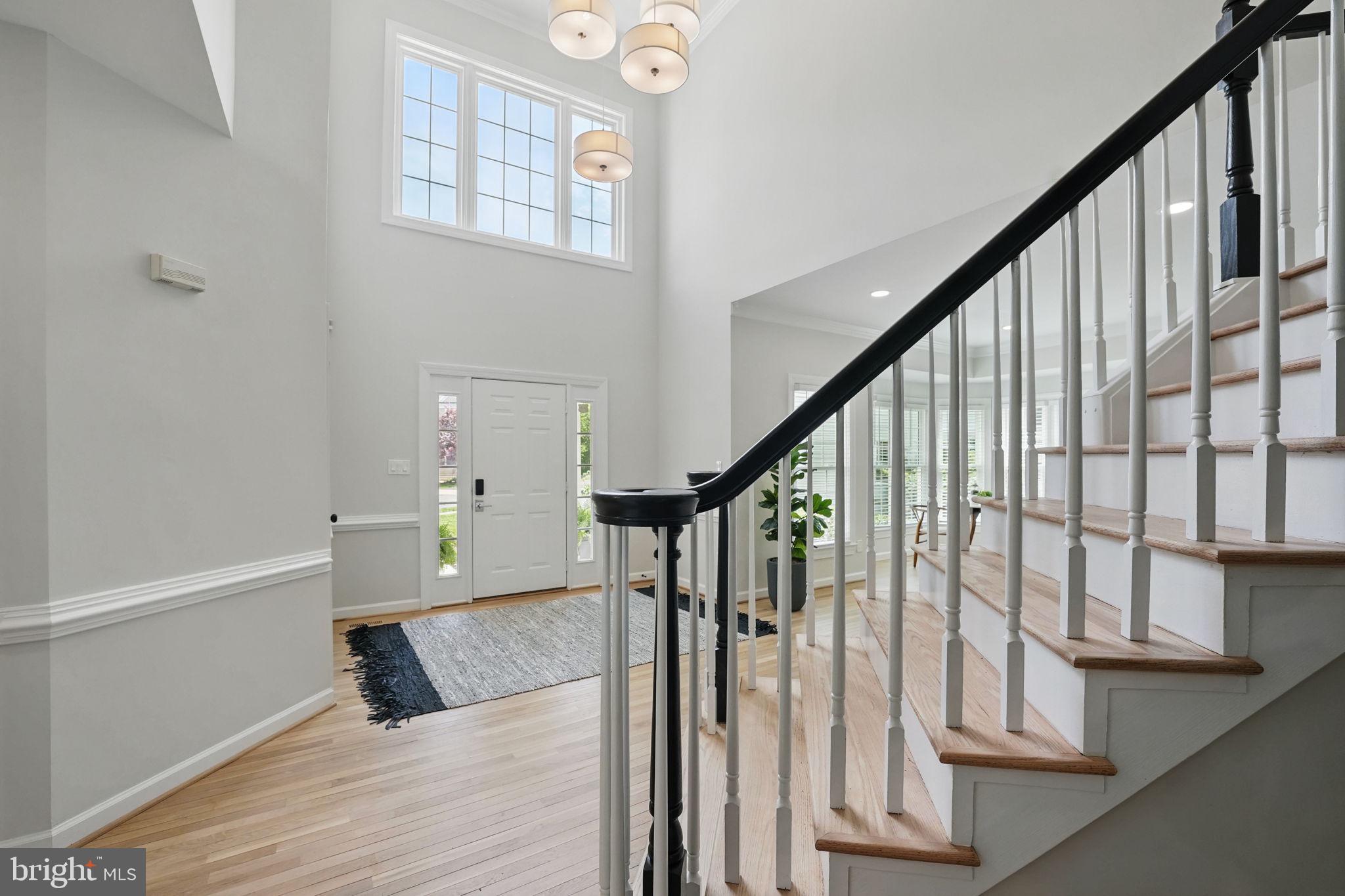 HOLLY CREST - Residential