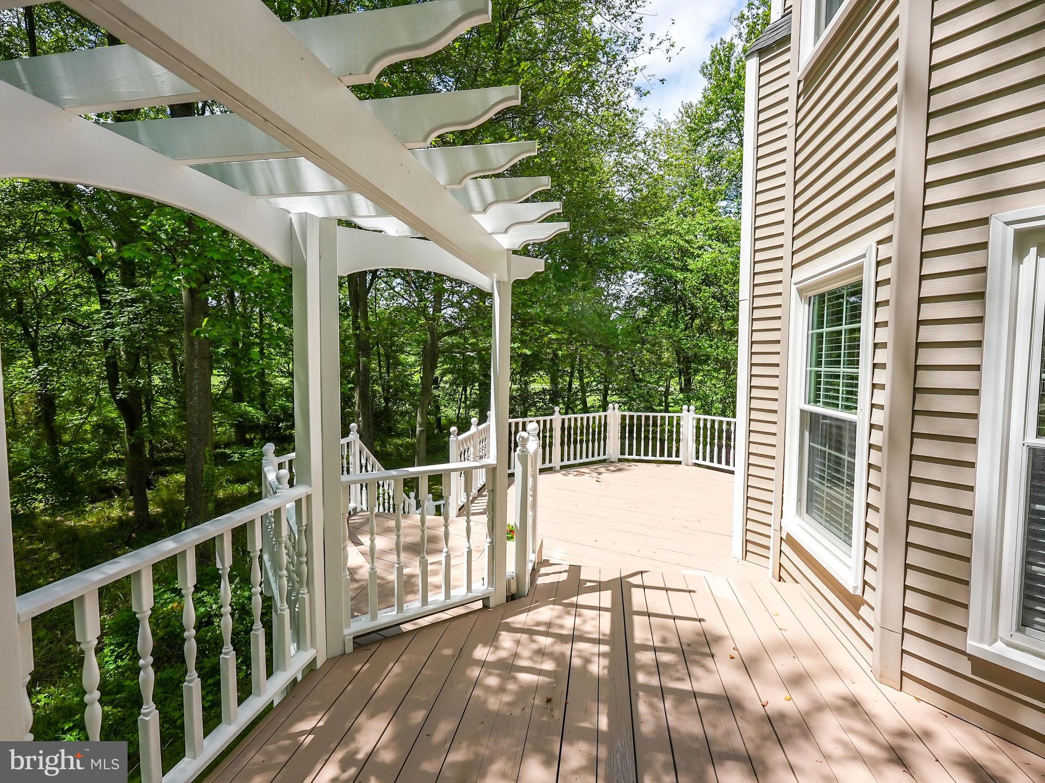 HOLLY CREST - Residential