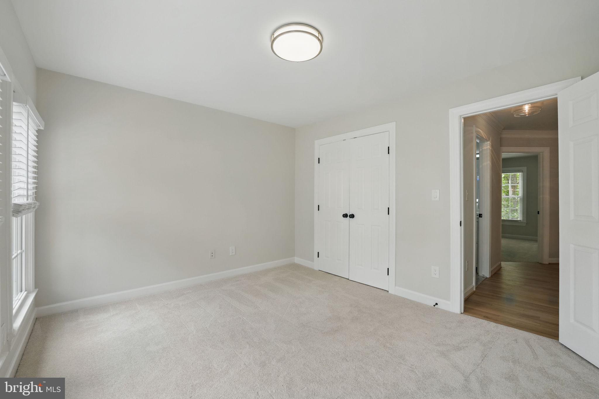 HOLLY CREST - Residential