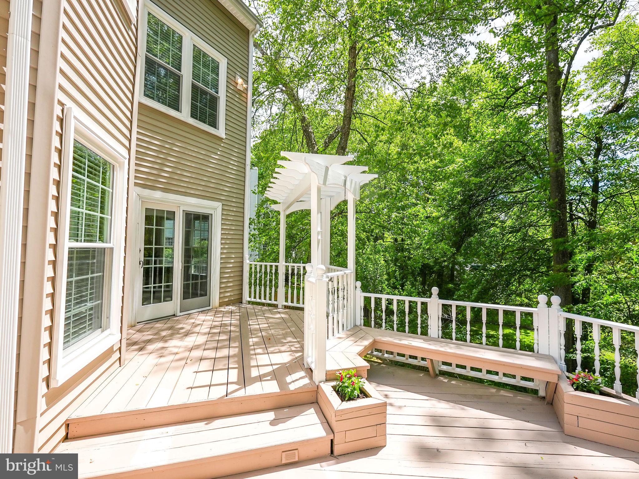 HOLLY CREST - Residential