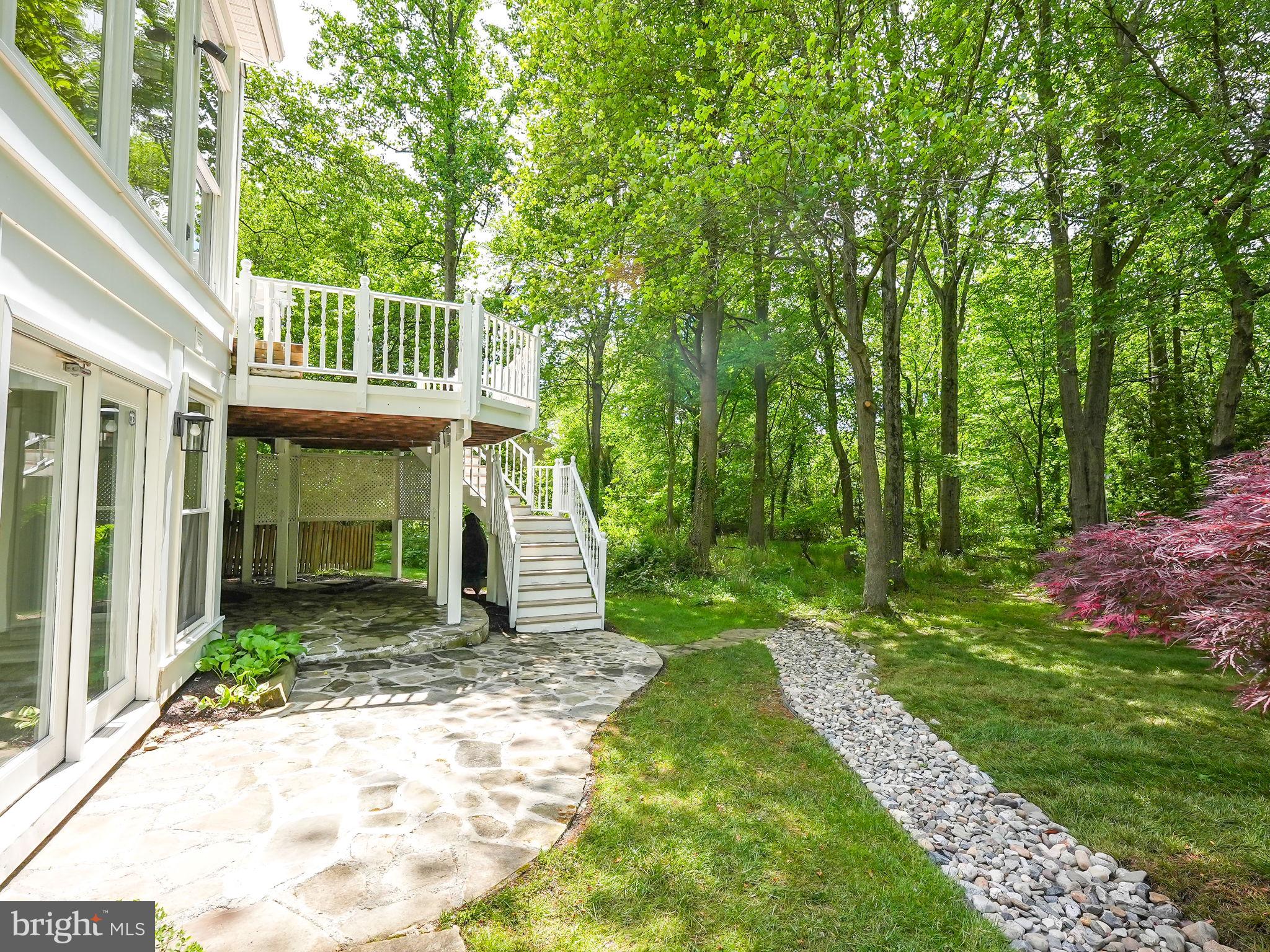 HOLLY CREST - Residential