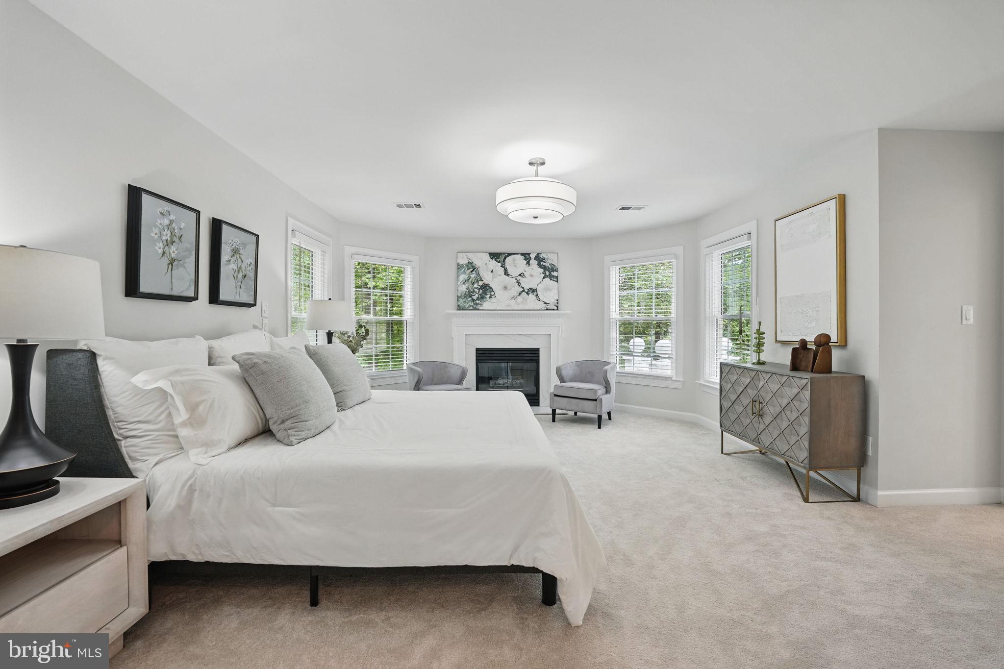 HOLLY CREST - Residential