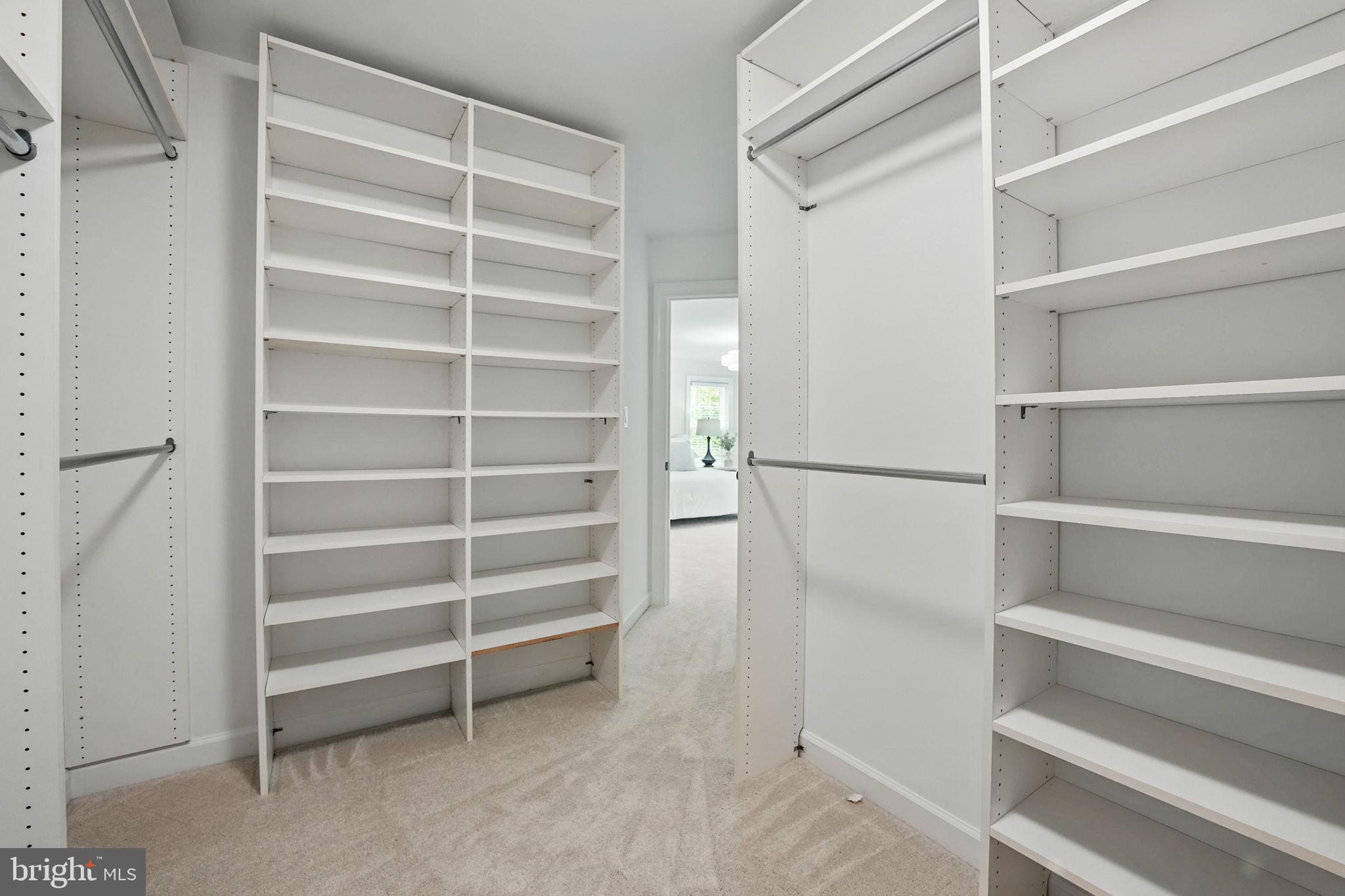 HOLLY CREST - Residential