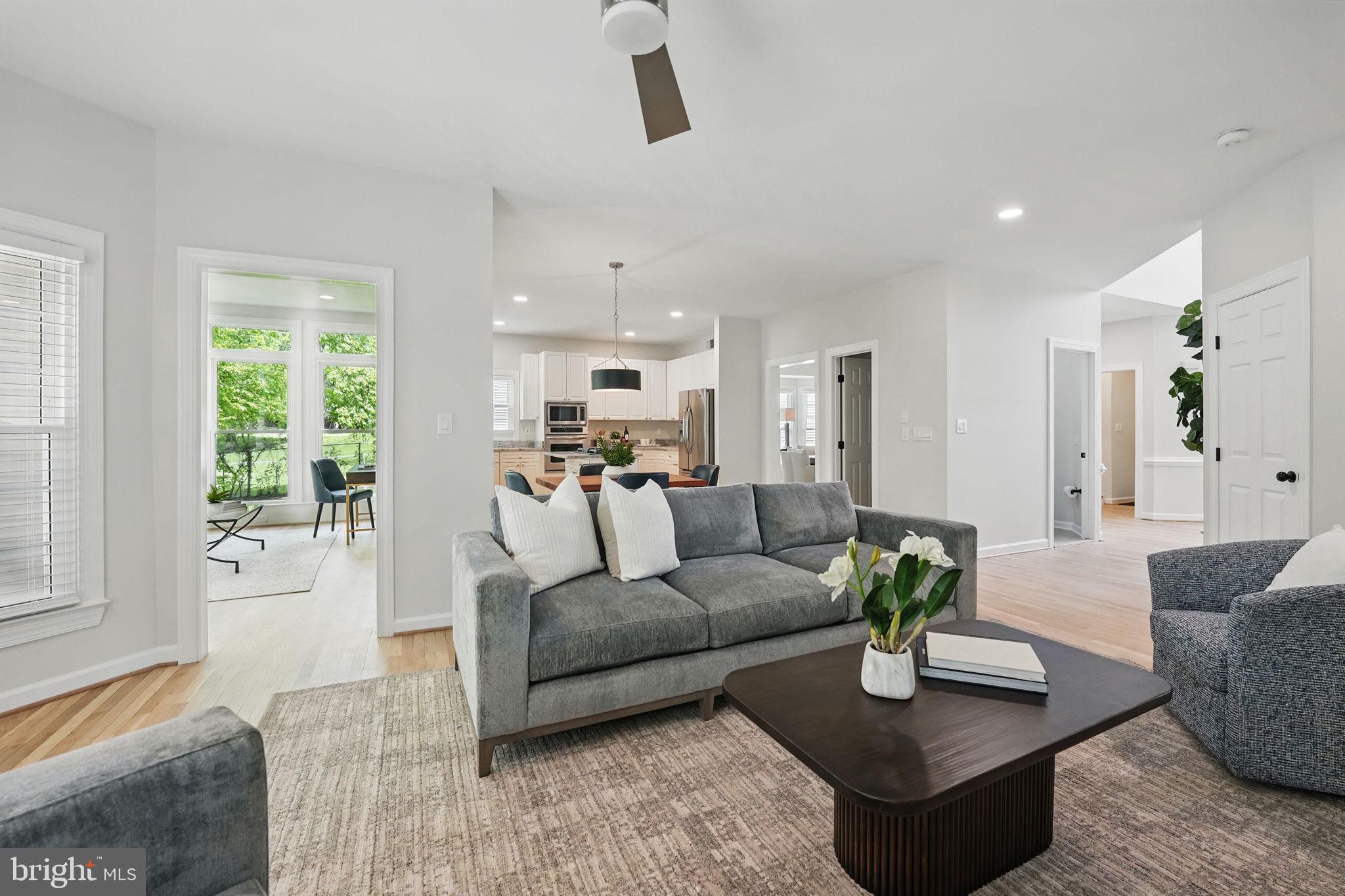 HOLLY CREST - Residential