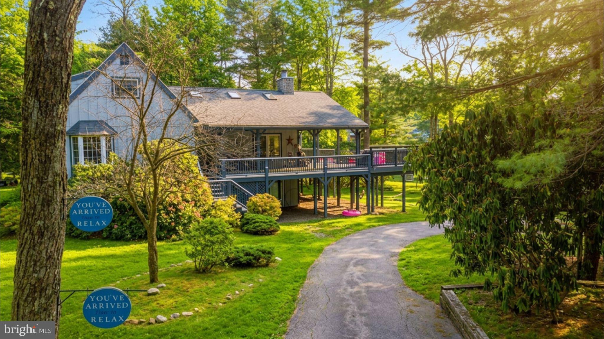 119 N LAKE DRIVE