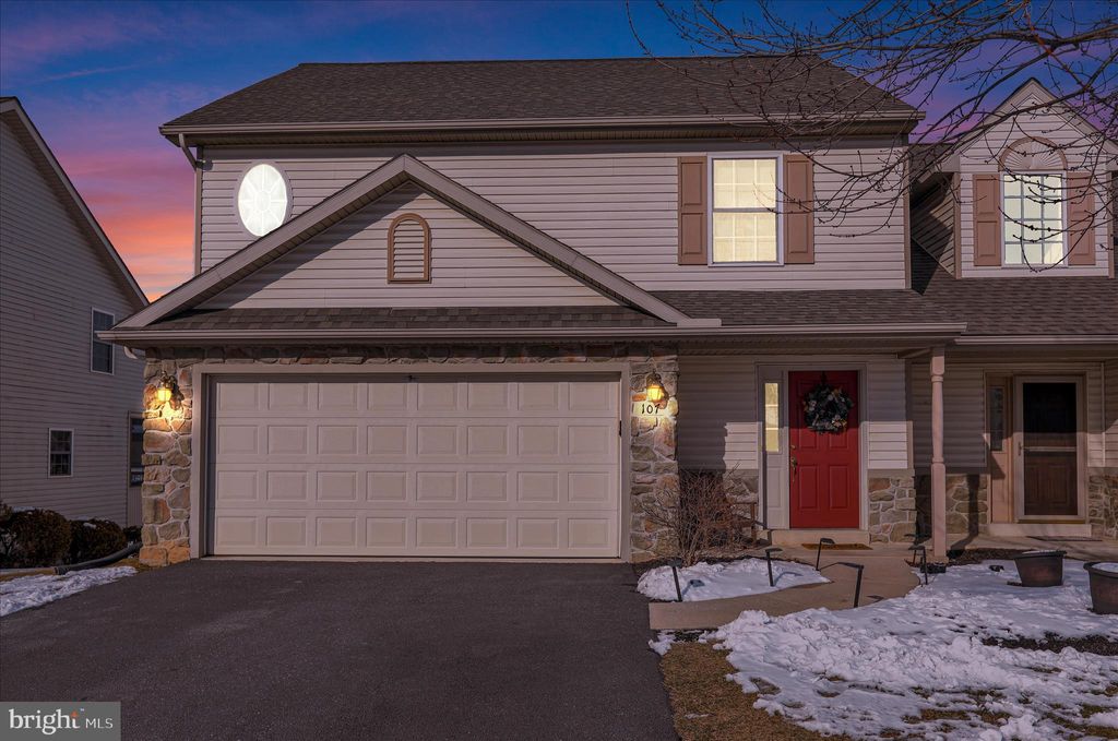 Photo of 107 Farmington Way, MOUNT JOY, PA 17552 (MLS # PALA2082302)