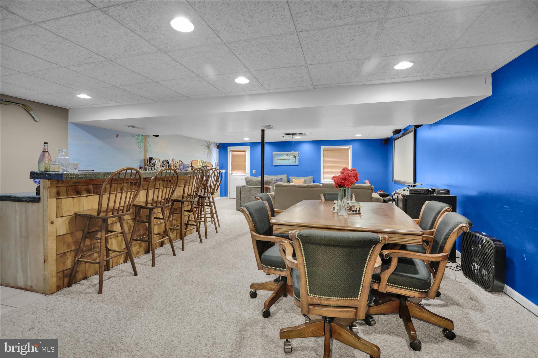 THE LAKES - Residential