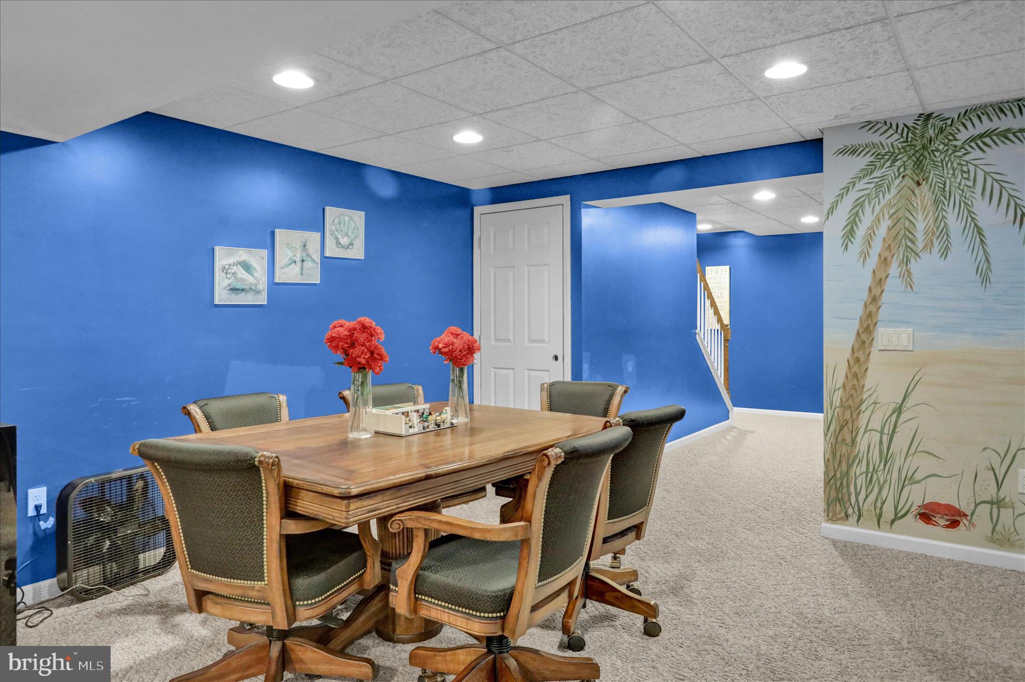 THE LAKES - Residential