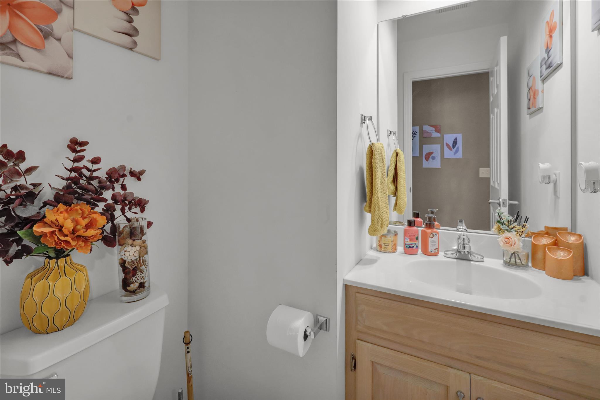 THE LAKES - Residential