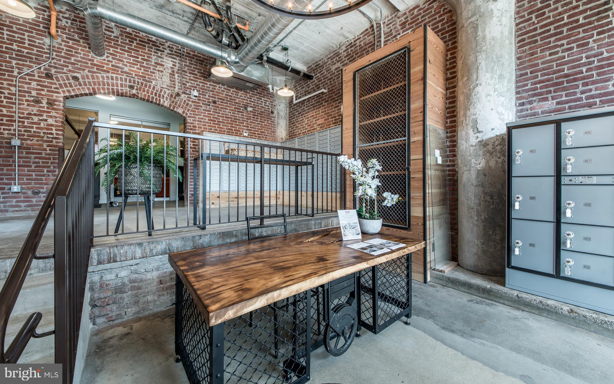 LOWER MOYAMENSING - Residential Lease