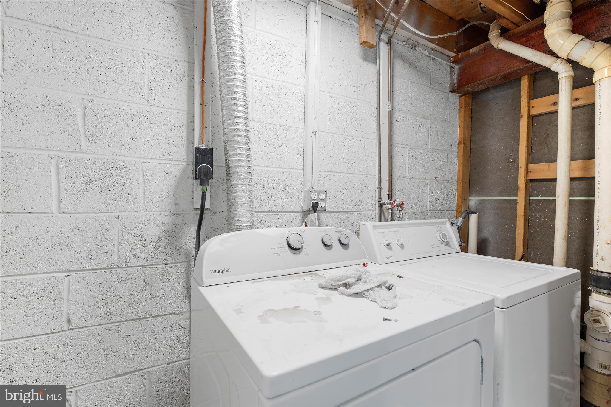 STILLMEADOWS CONDO - Residential