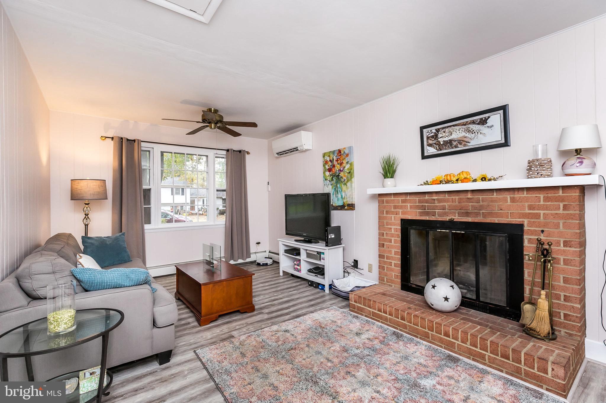 SOUTHDOWN SHORES - Residential