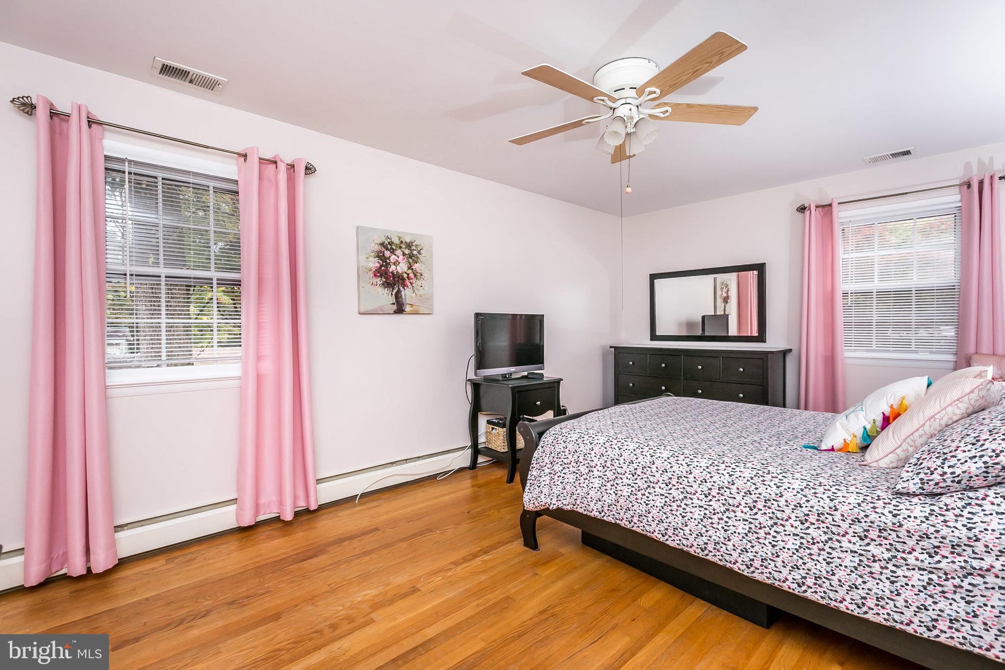 SOUTHDOWN SHORES - Residential