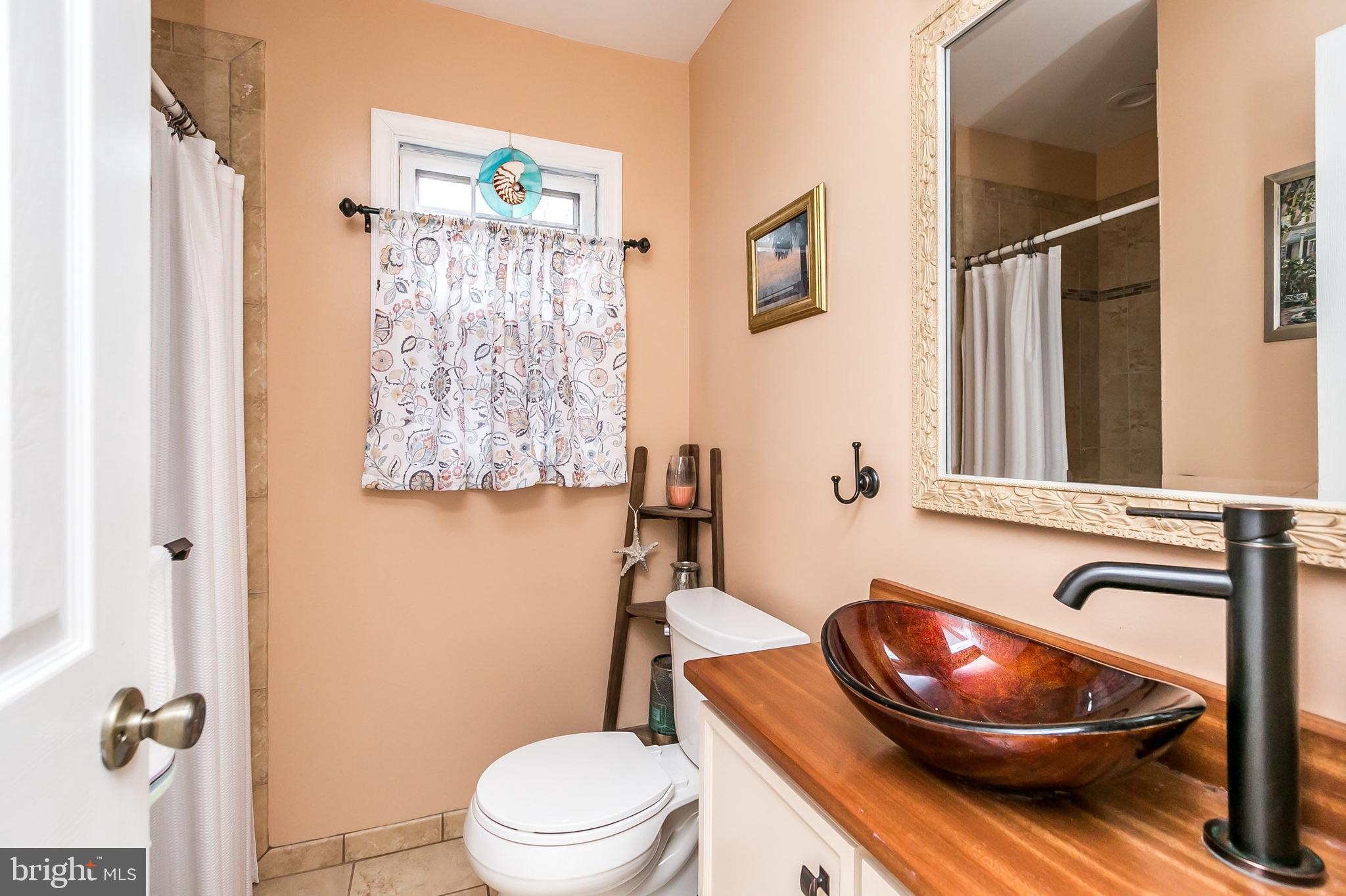 SOUTHDOWN SHORES - Residential