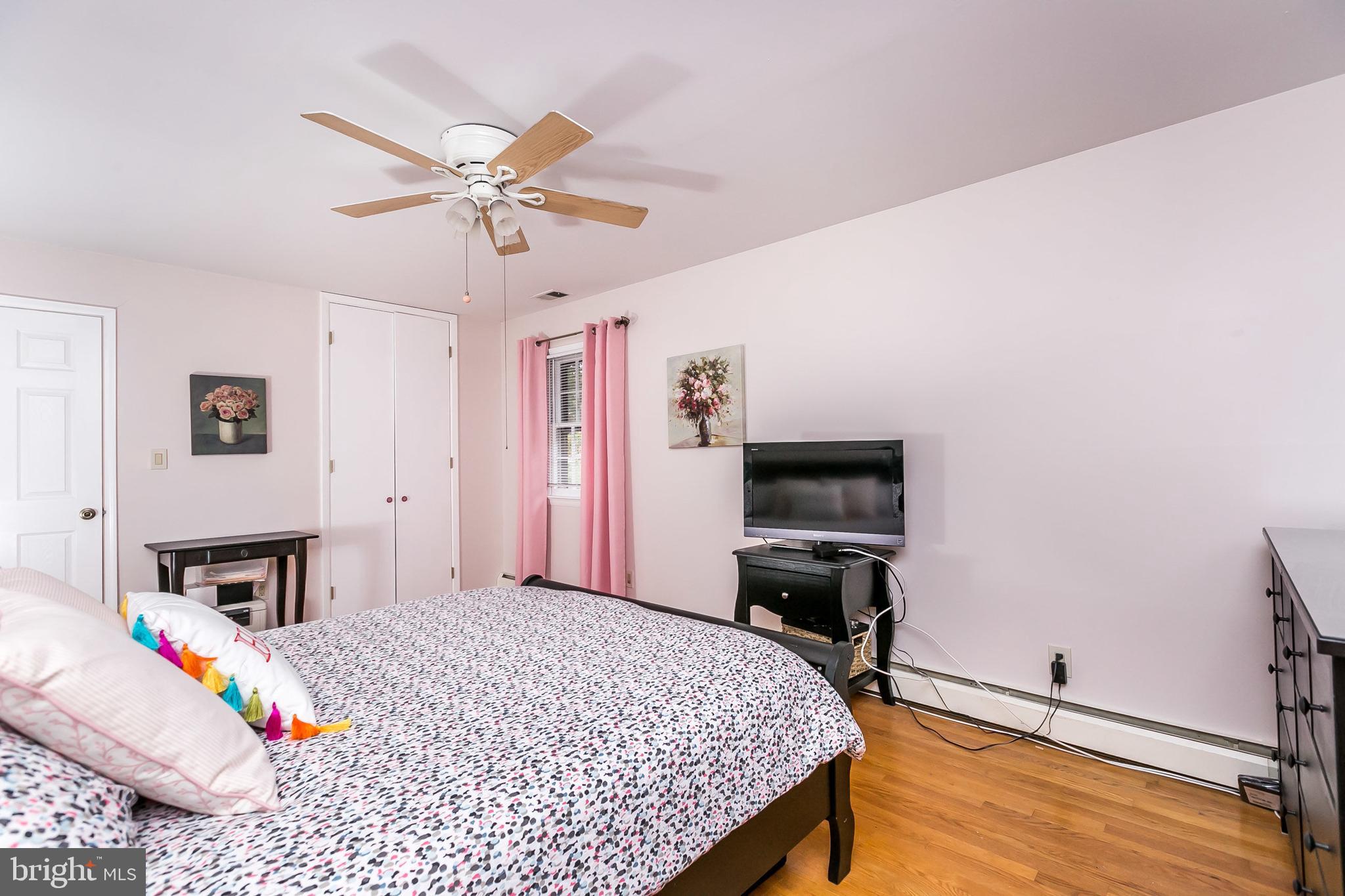 SOUTHDOWN SHORES - Residential