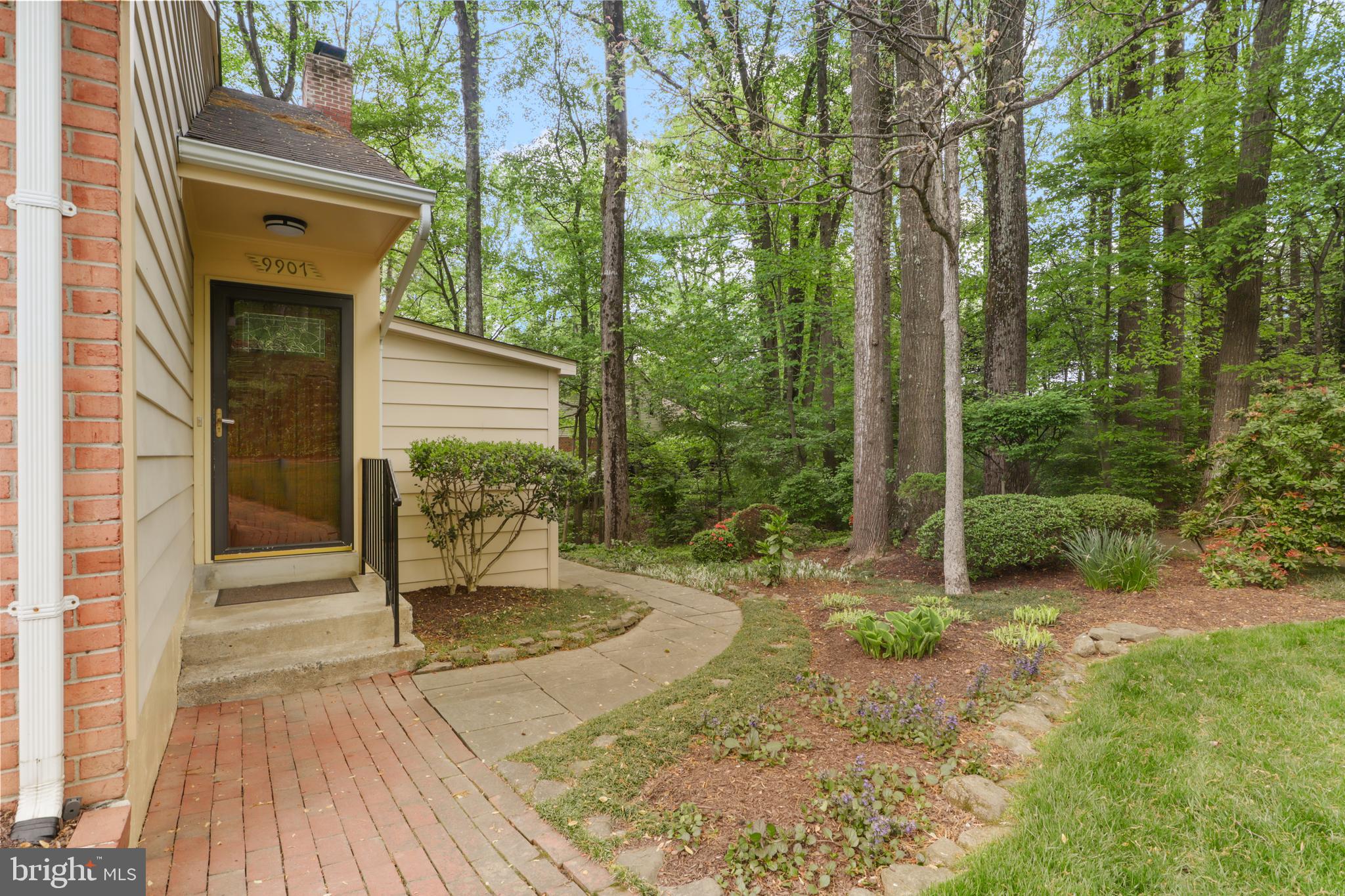 BURKE CENTRE - Residential