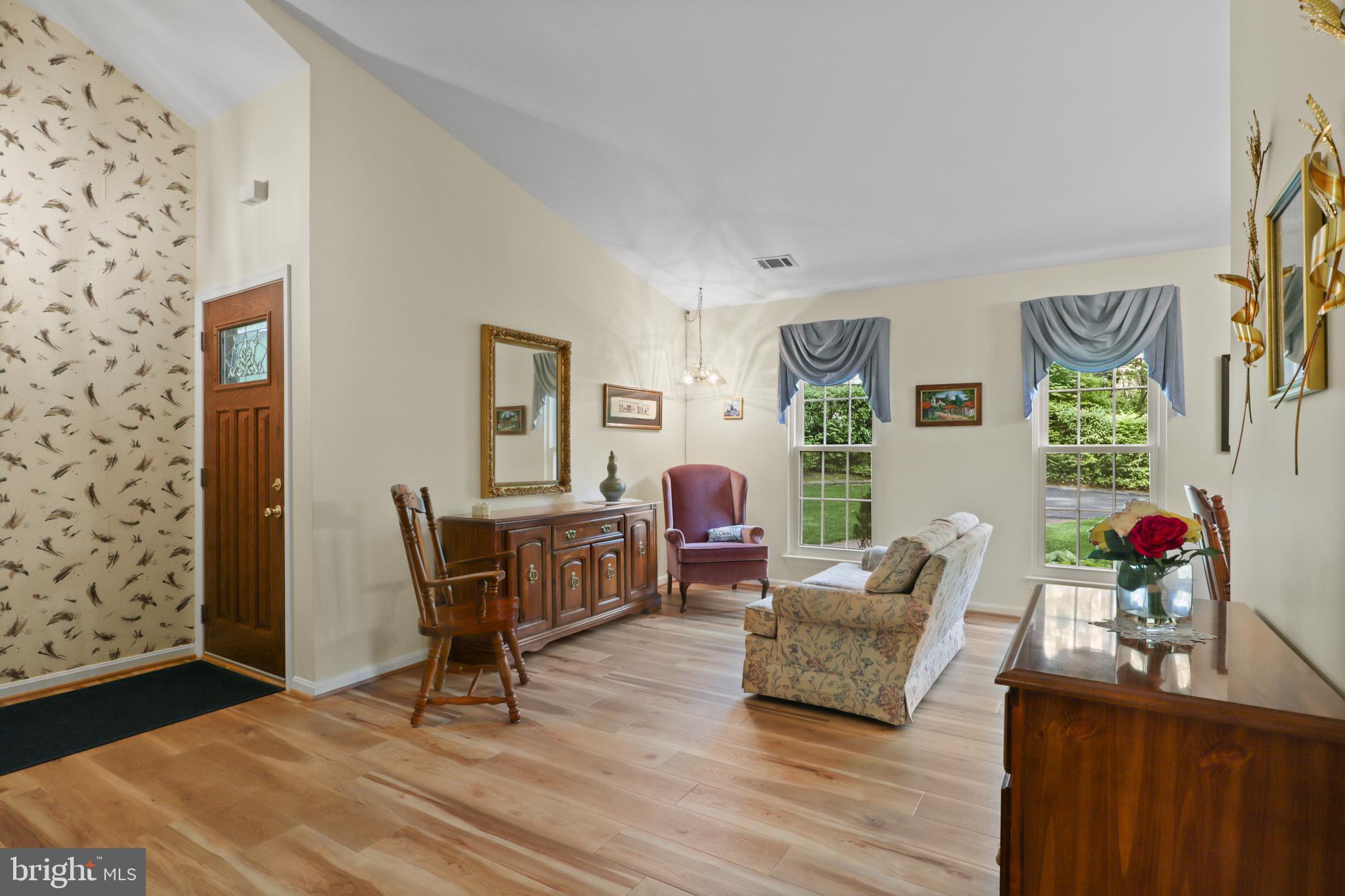 BURKE CENTRE - Residential