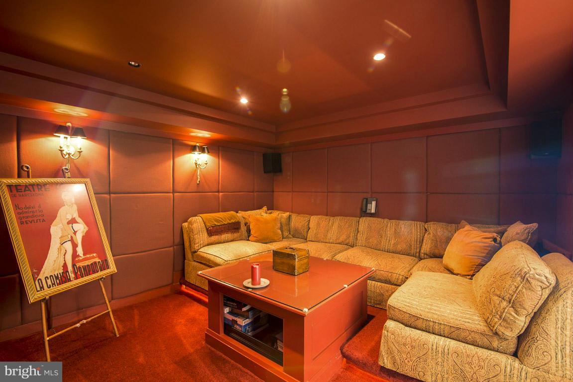 FERRY FARMS - Residential