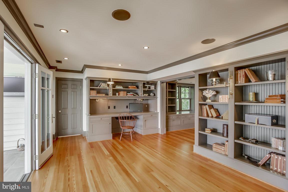 FERRY FARMS - Residential