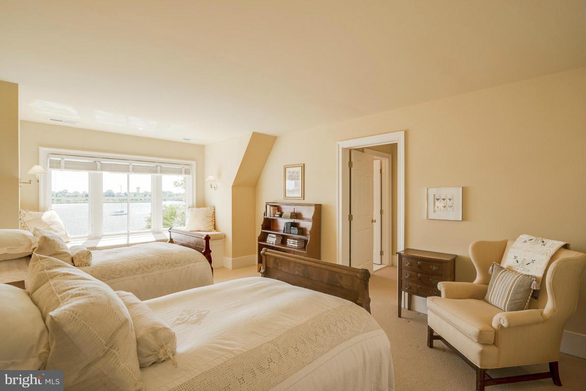 FERRY FARMS - Residential