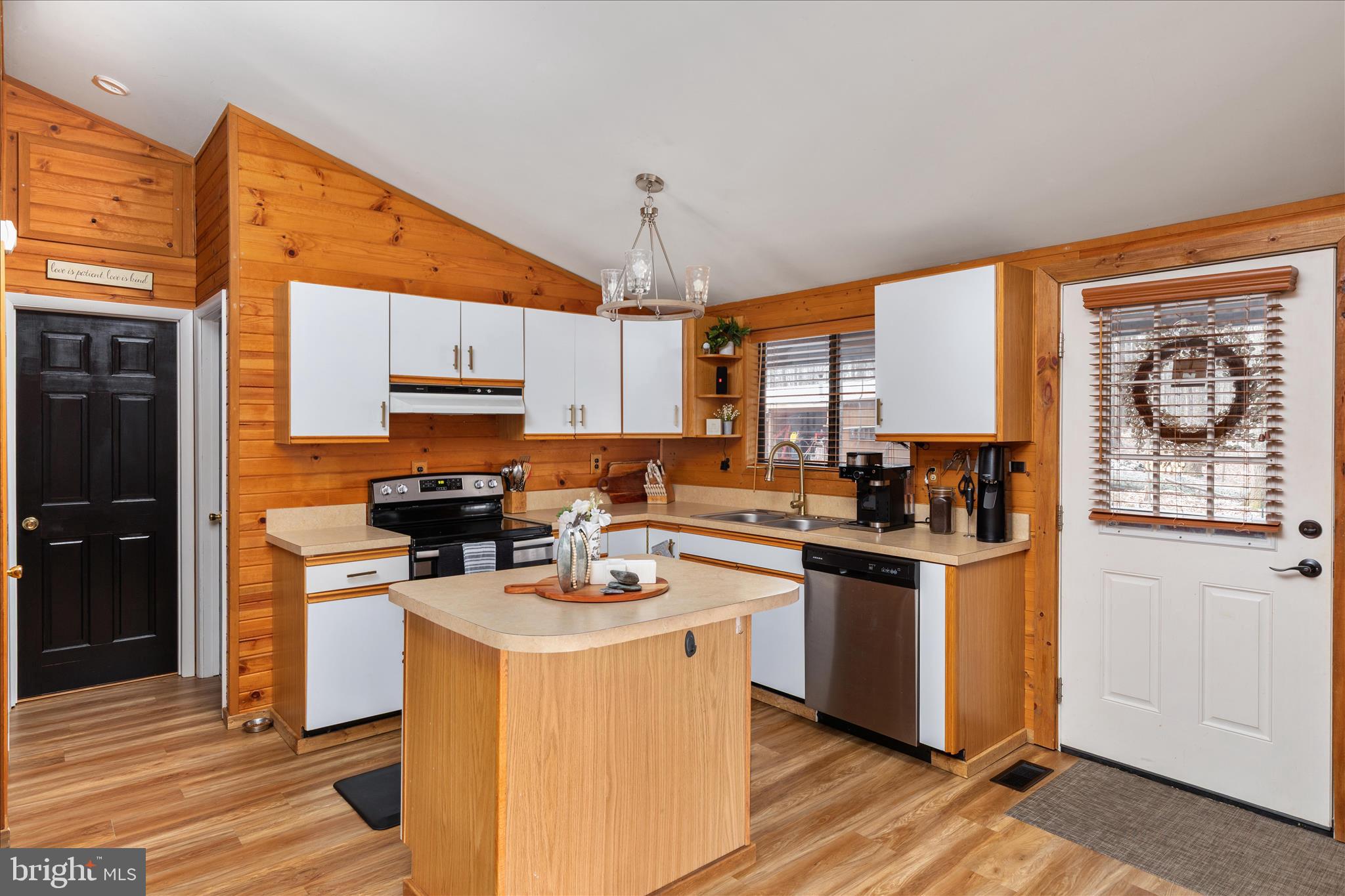 THE WOODS - Residential