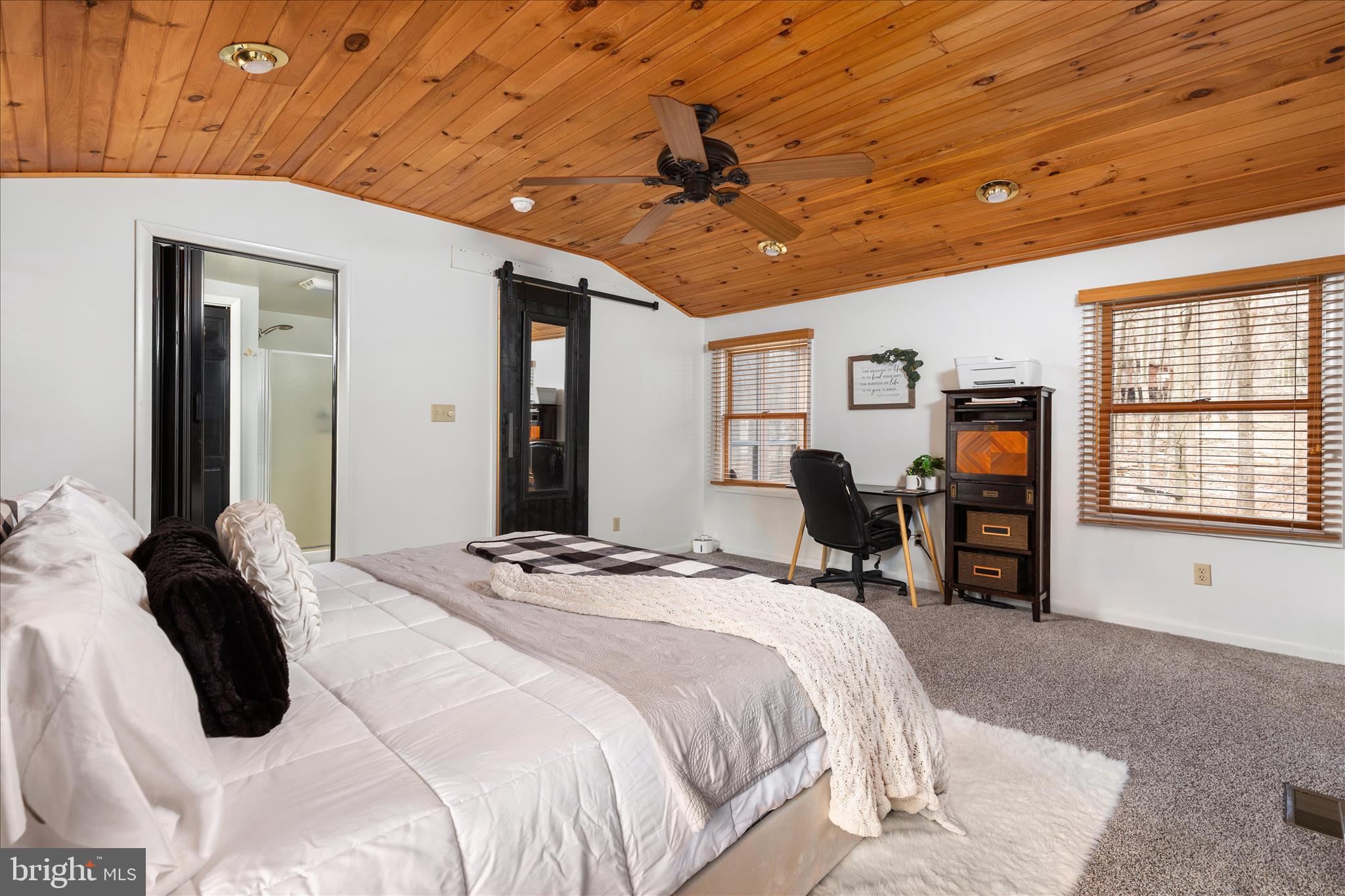 THE WOODS - Residential