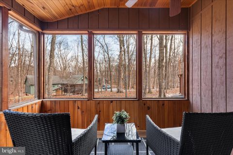 Homes For Sale - 111 Bob White Lane<br/> HEDGESVILLE, WV 25427