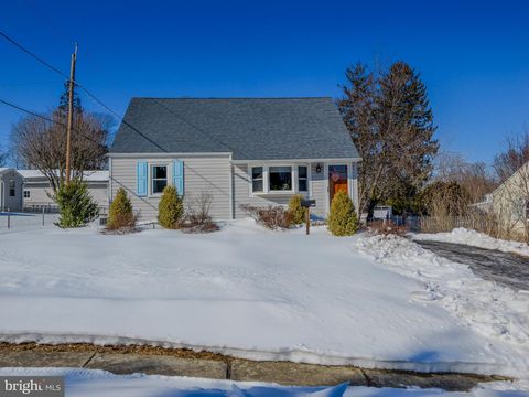 118 N LINE ROAD NEWTOWN SQUARE PA 19073