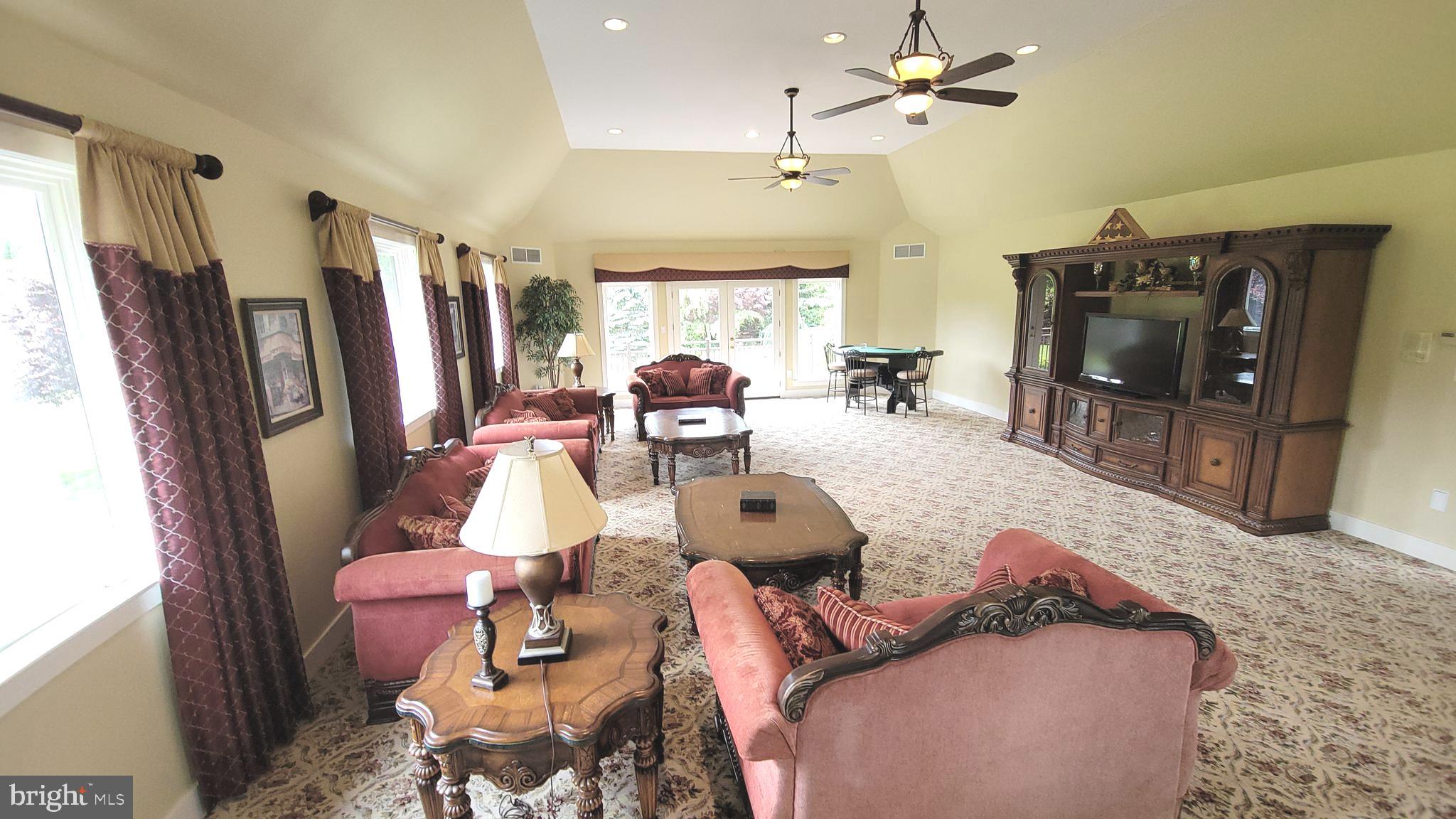 TIMBER RIDGE - Residential