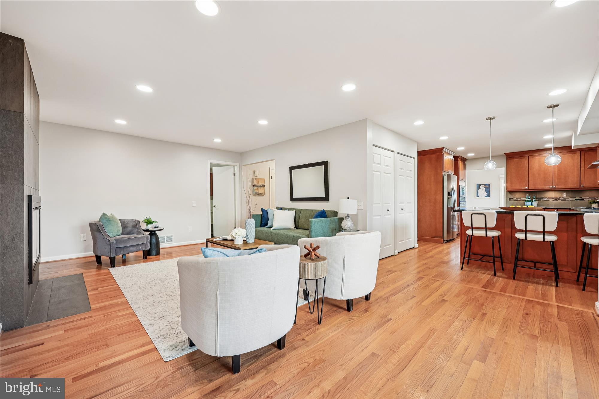 8701 SLEEPY HOLLOW LANE