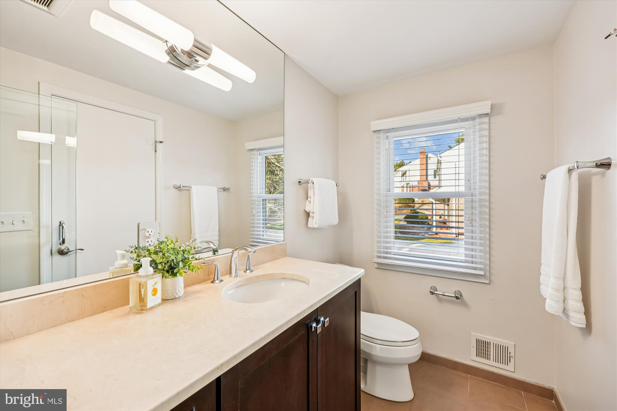 FOX HILLS - Residential