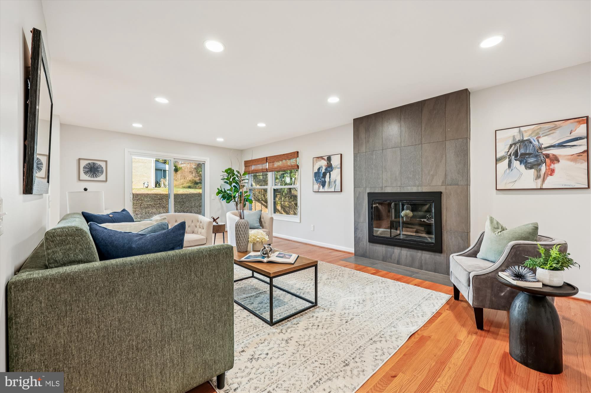 8701 SLEEPY HOLLOW LANE