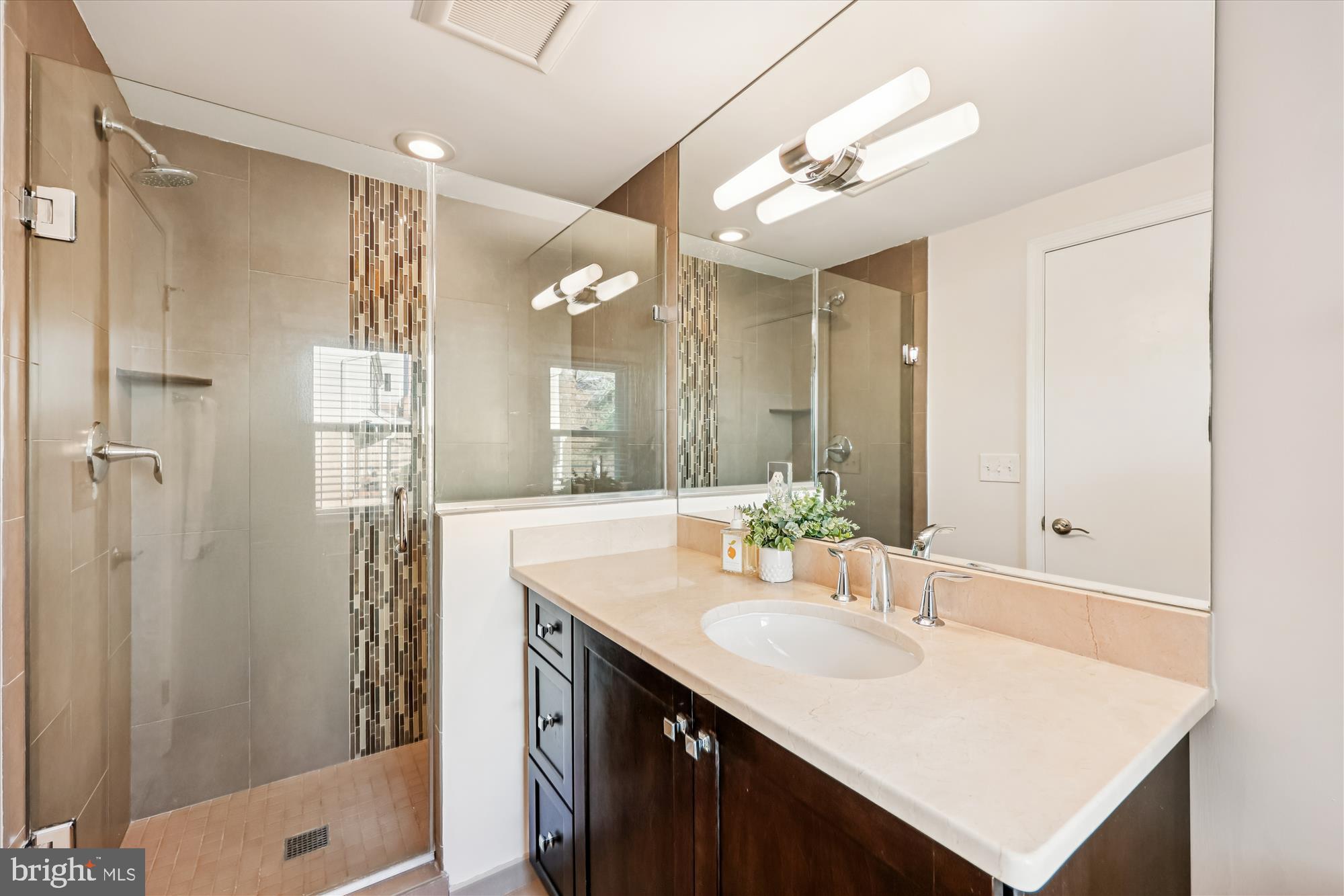 FOX HILLS - Residential