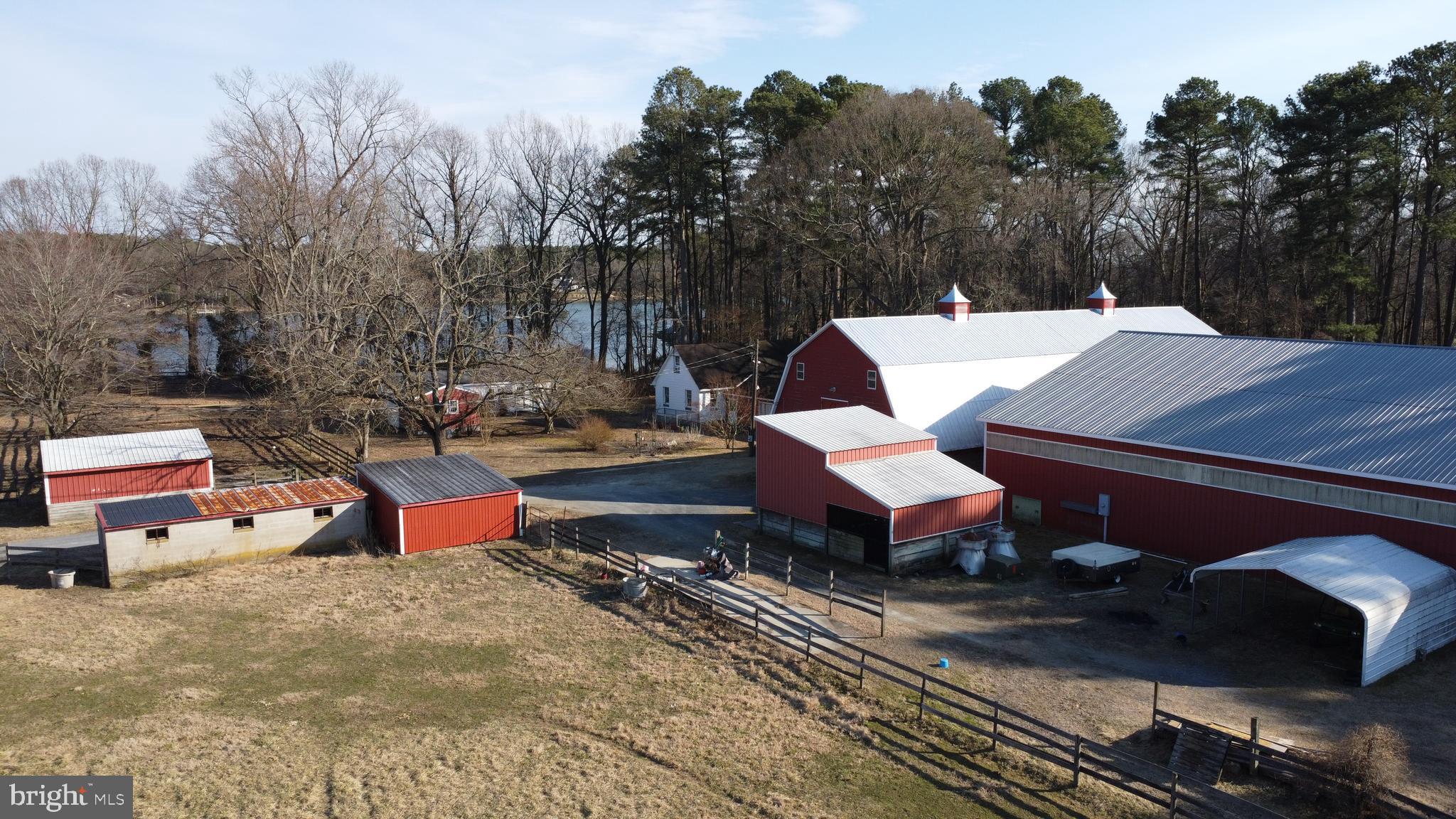 EASTON - Residential