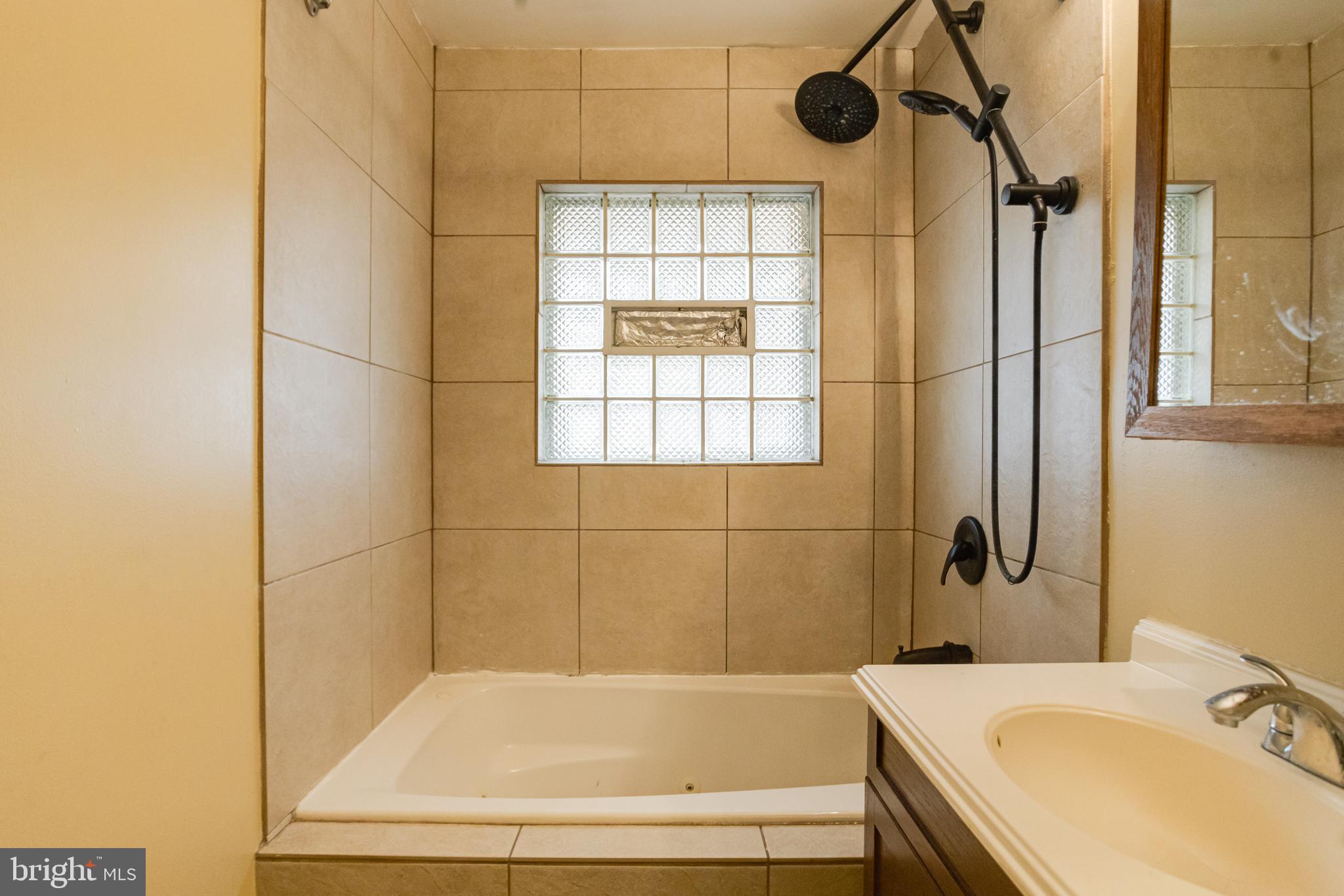 EDGEWOOD MEADOWS - Residential