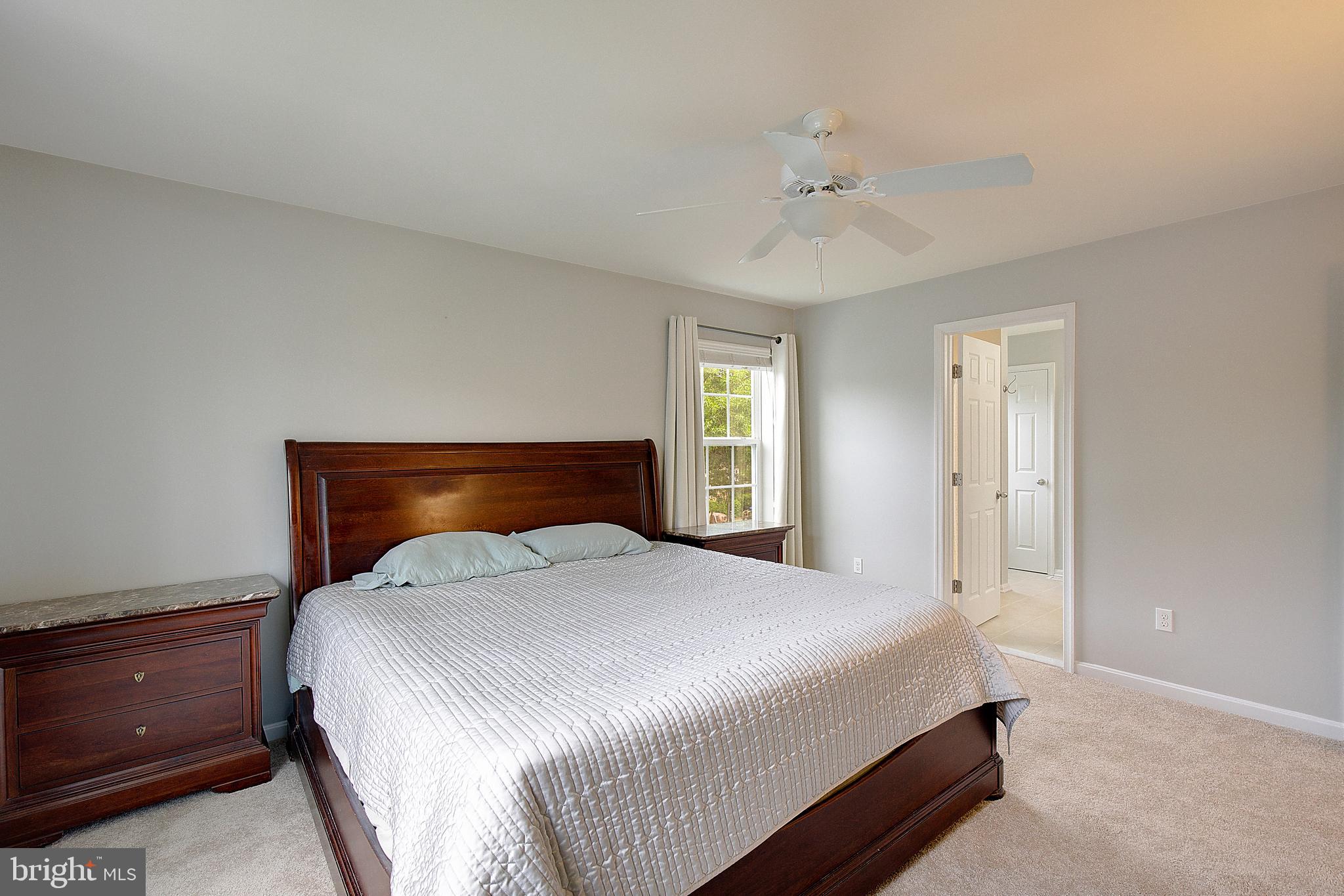 WOODLAND BEACH - Residential