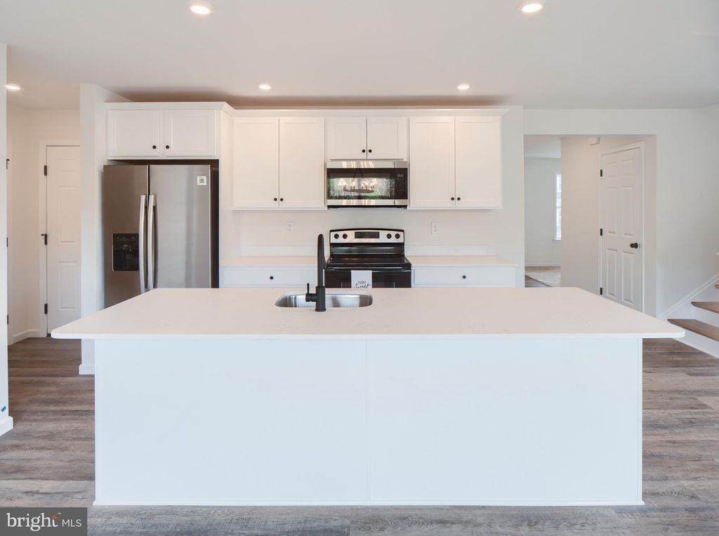 Photo of 311 Boxwood Drive, WINDSOR, PA 17366 (MLS # PAYK2089856)