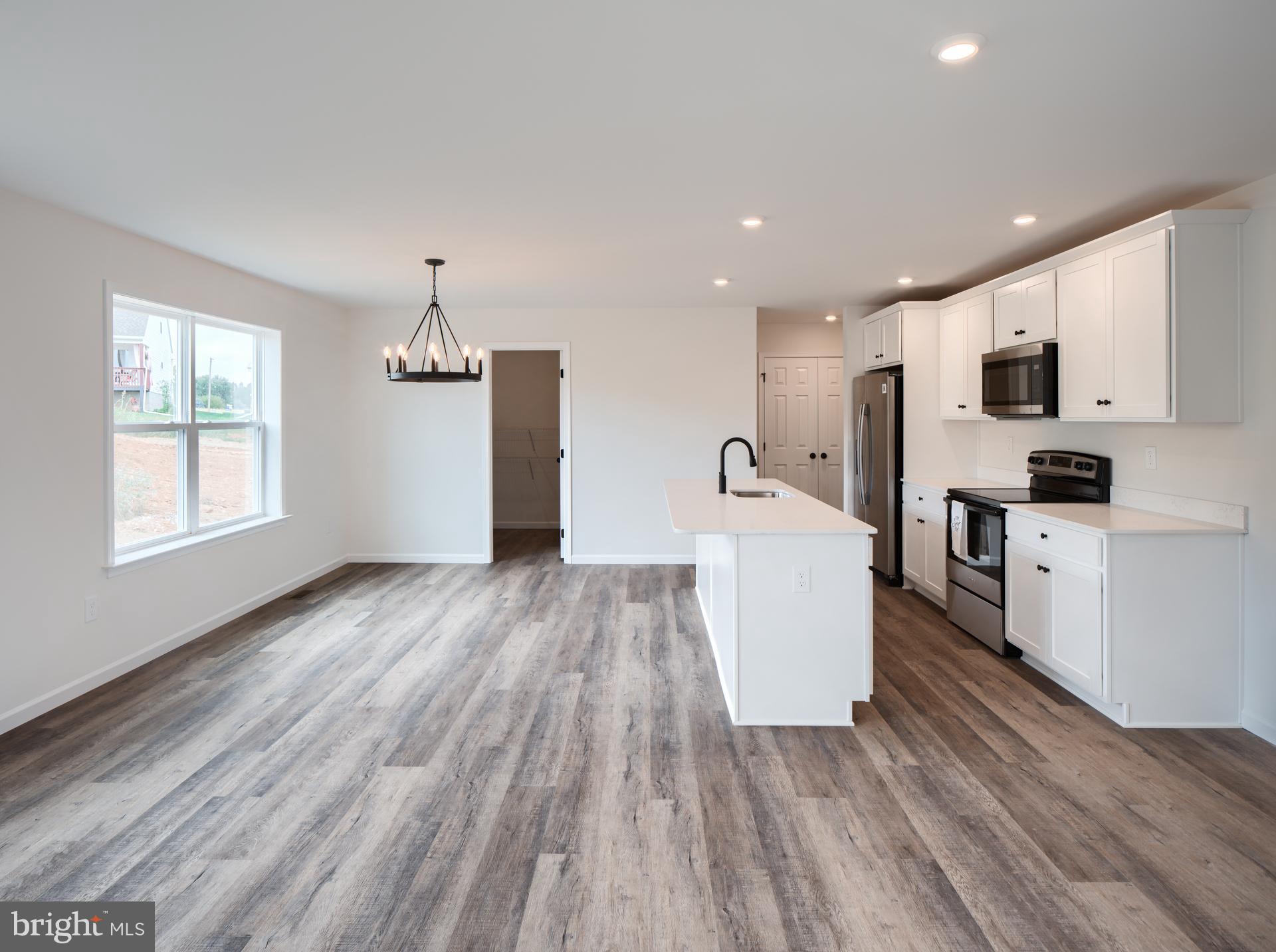 311 BOXWOOD DRIVE