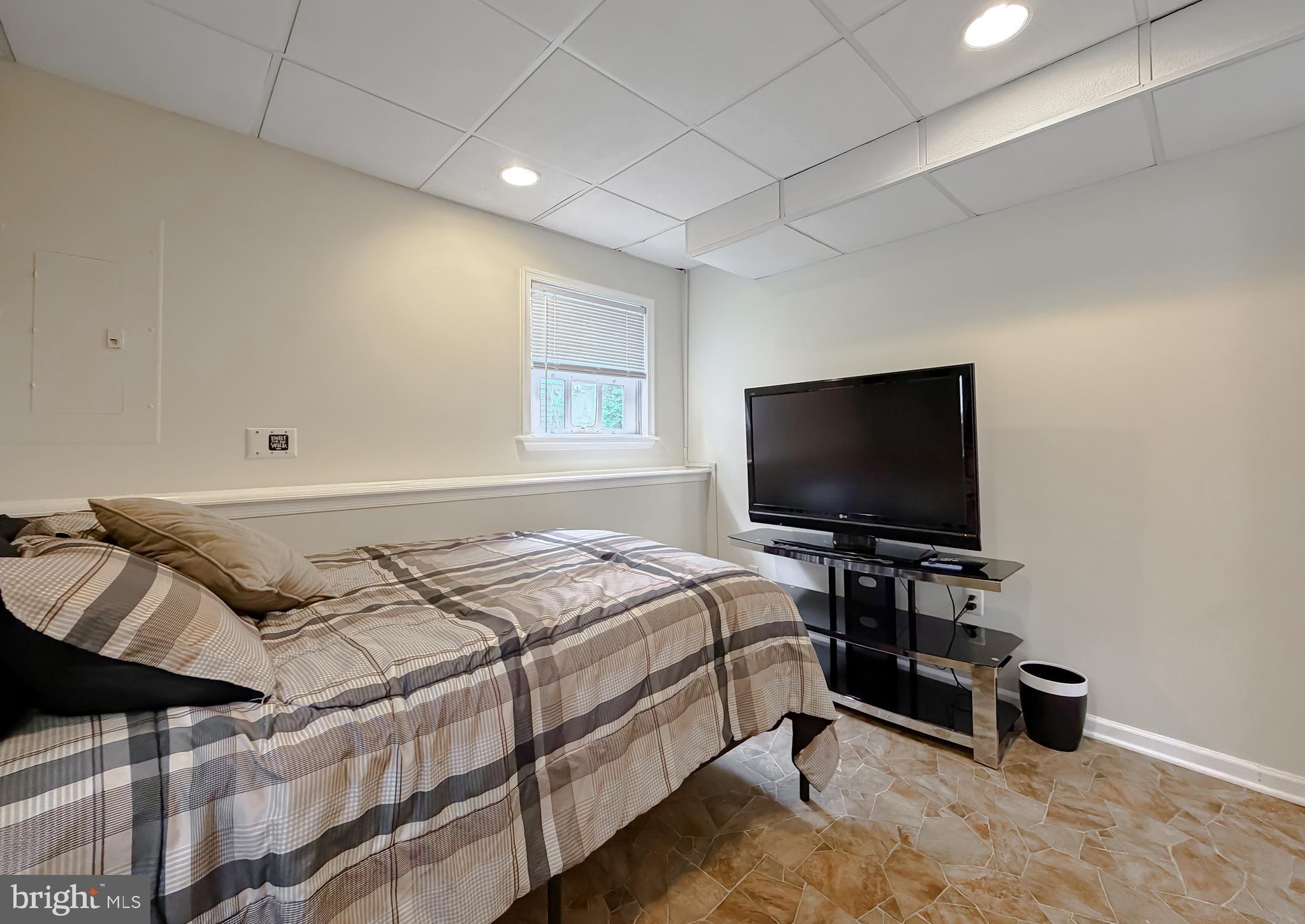 ESSEX SOUTH - Residential