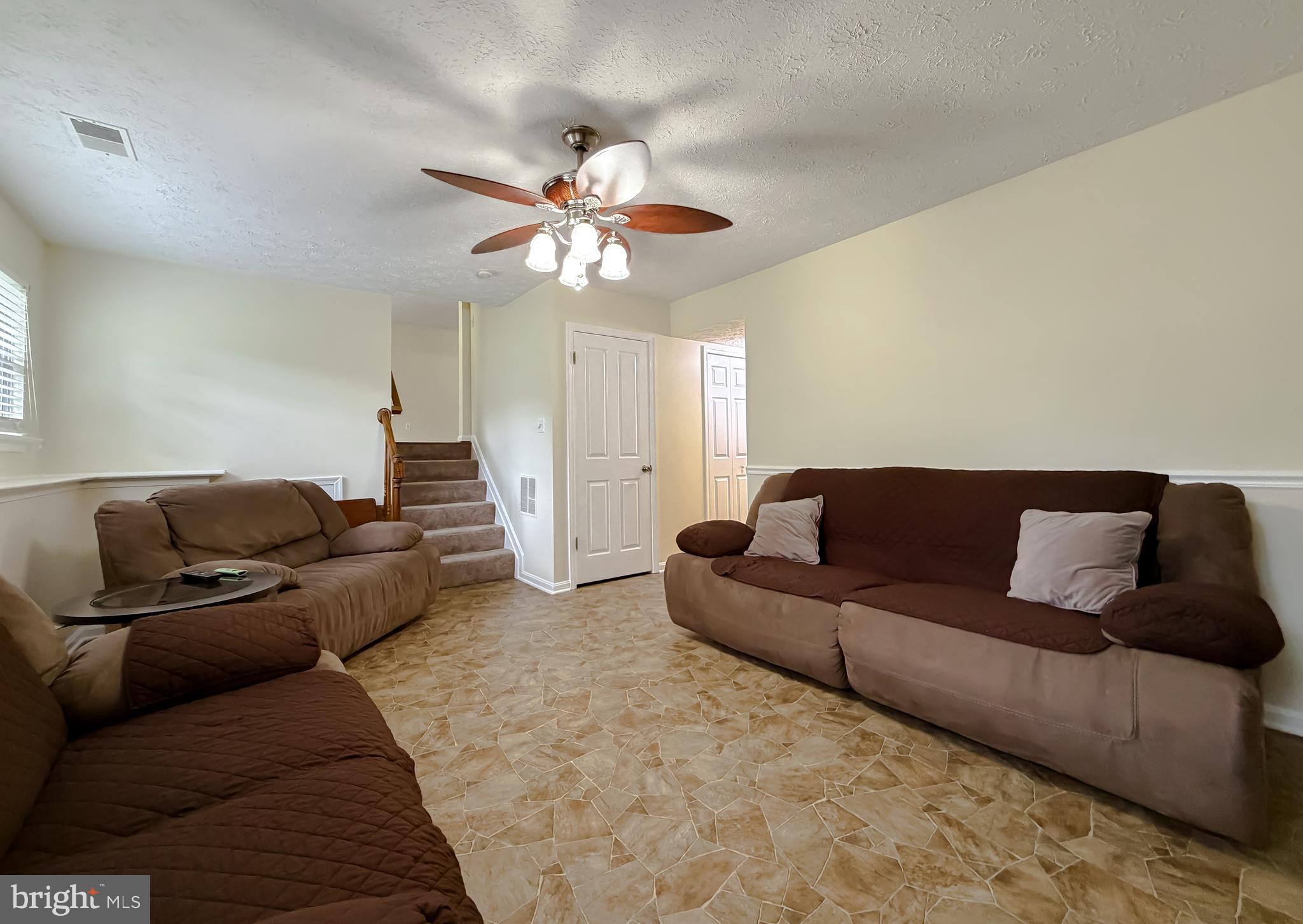 ESSEX SOUTH - Residential