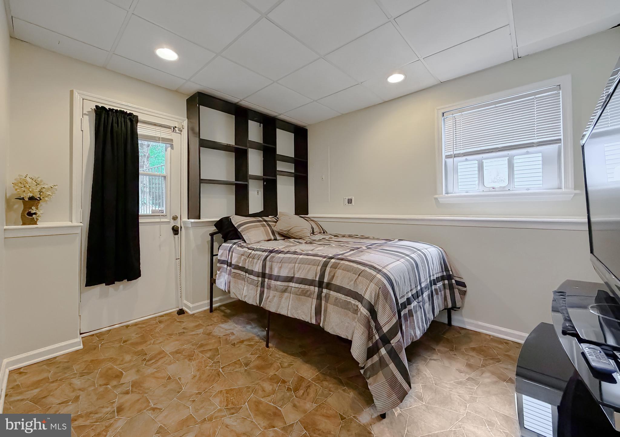 ESSEX SOUTH - Residential