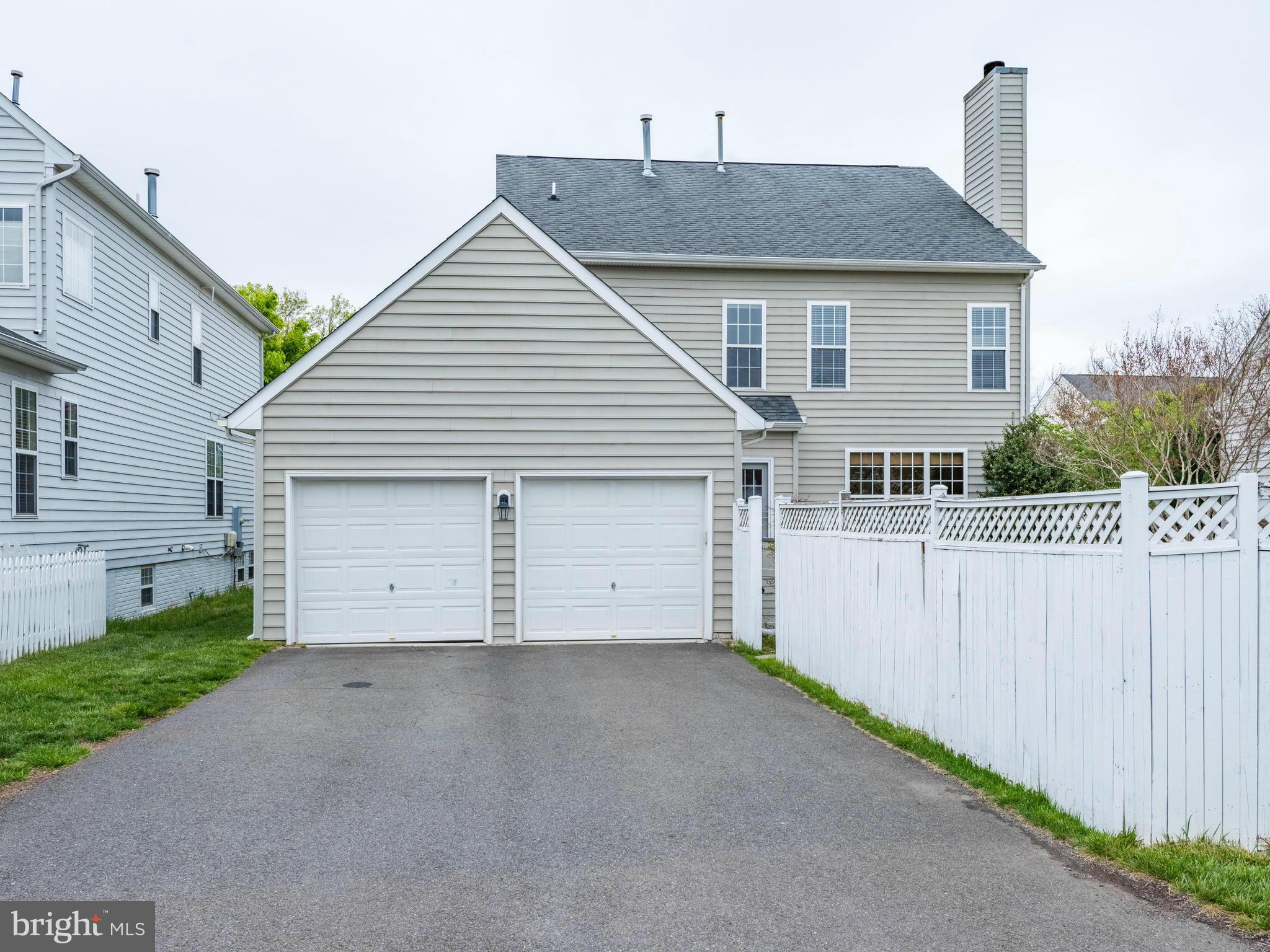 BELMONT GREENE - Residential