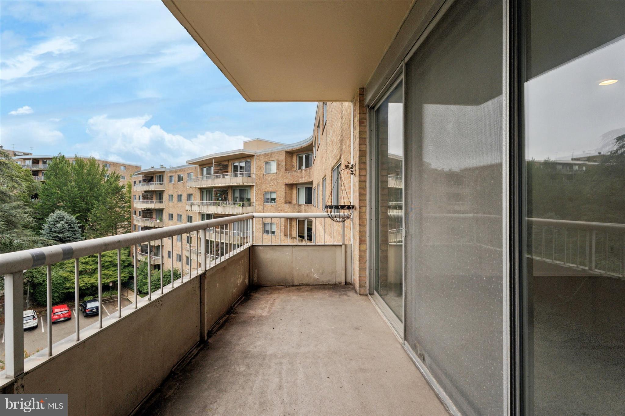 BEAVER HILL - Residential Lease