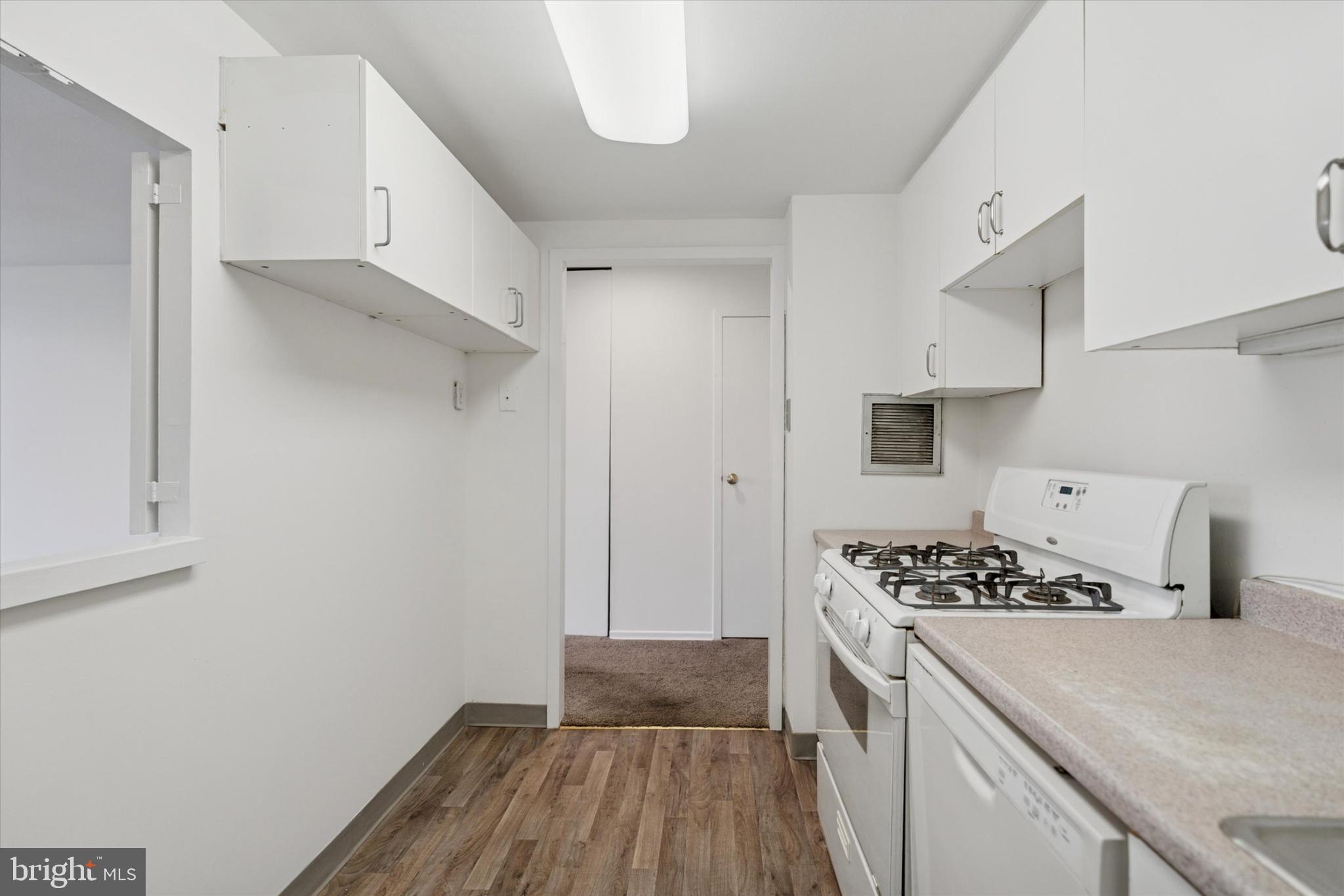 BEAVER HILL - Residential Lease