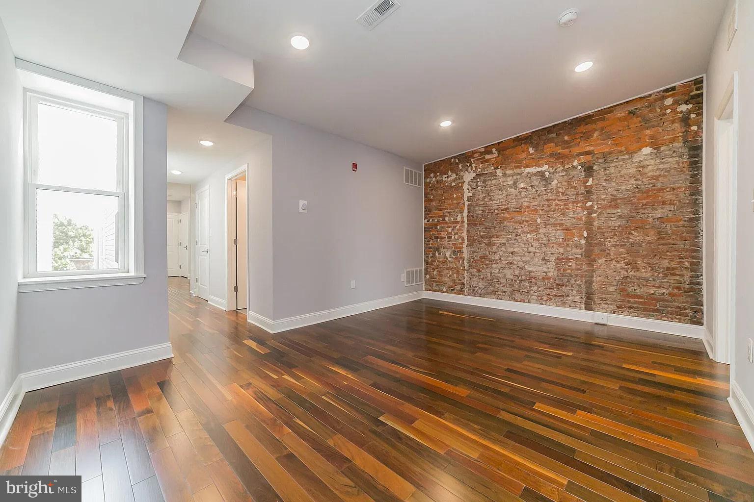 BREWERYTOWN - Residential Lease