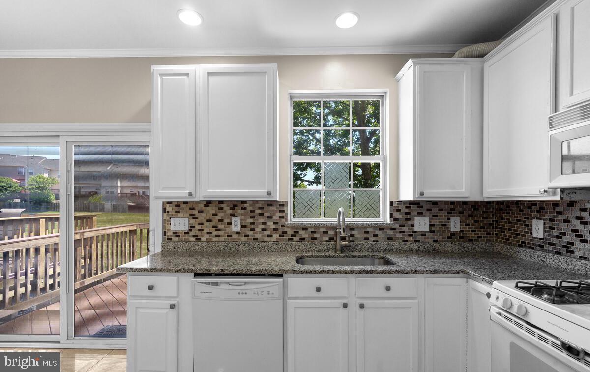 SYCAMORE HILL - Residential Lease