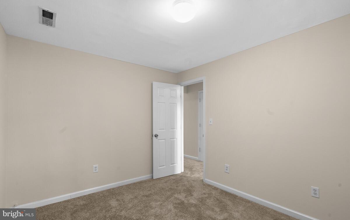 SYCAMORE HILL - Residential Lease