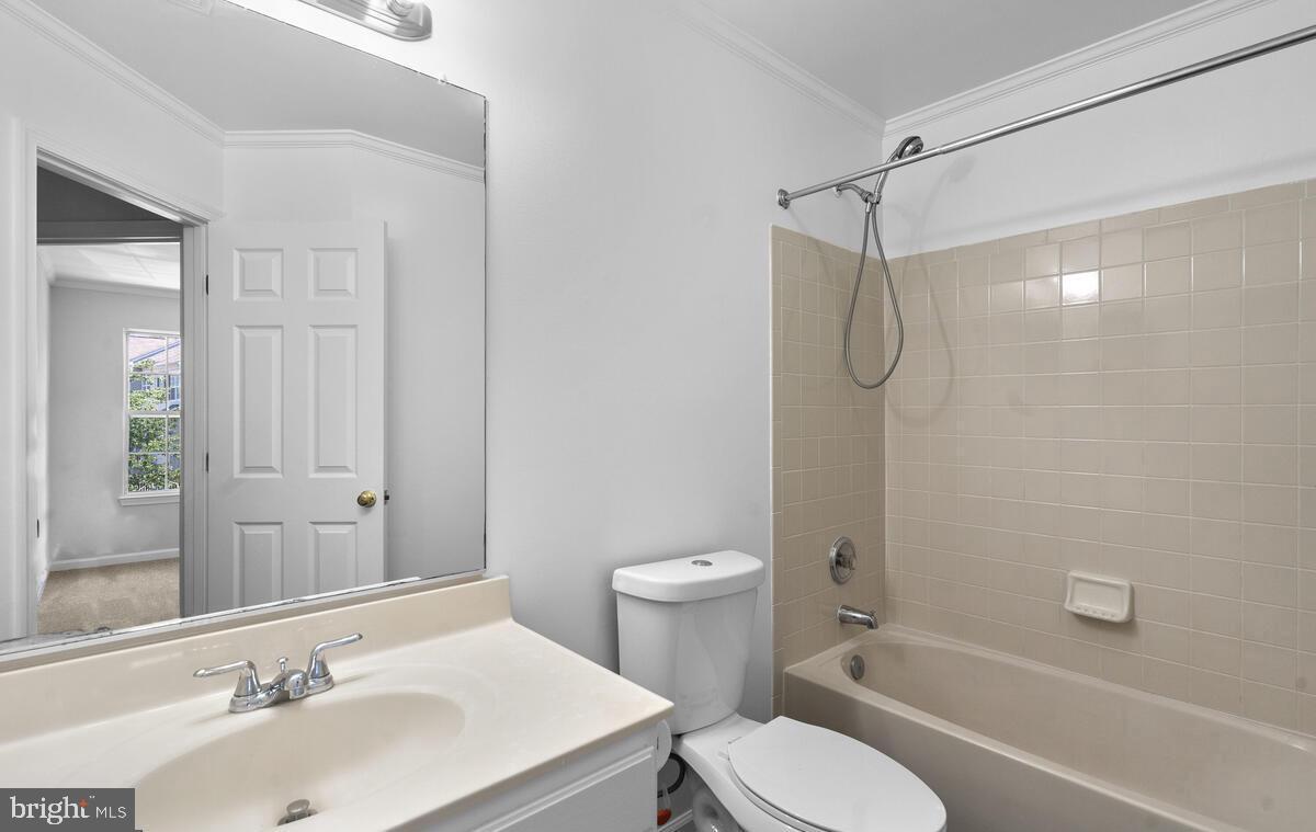 SYCAMORE HILL - Residential Lease