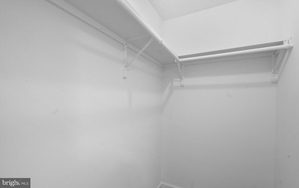 SYCAMORE HILL - Residential Lease