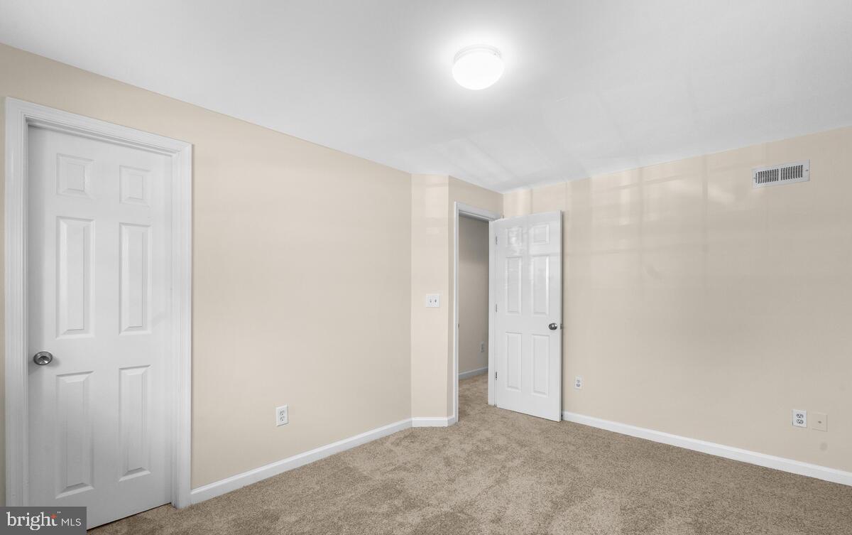 SYCAMORE HILL - Residential Lease